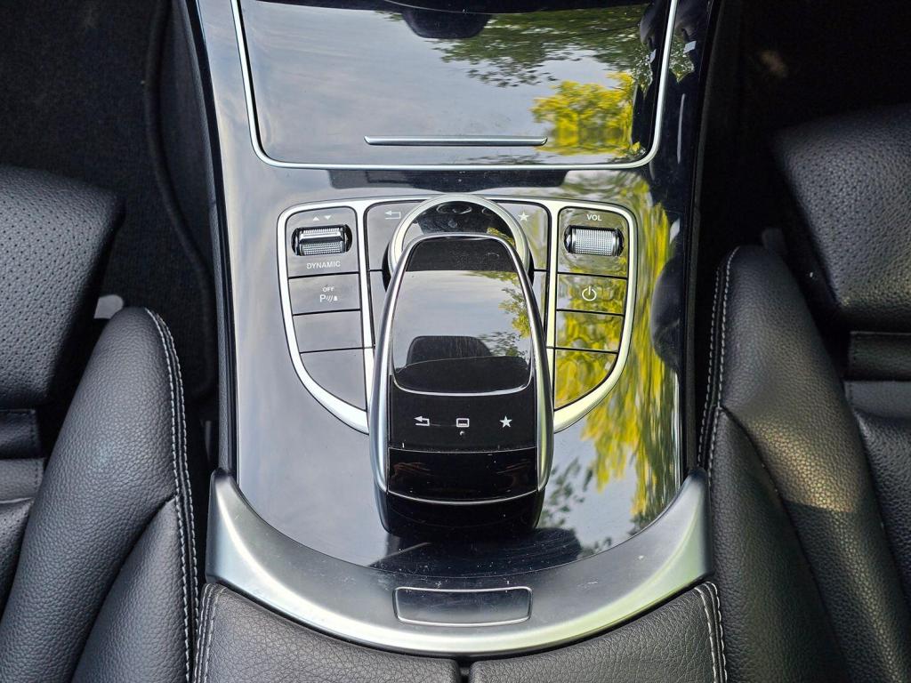 MERCEDES-BENZ C CLASS 2.1 C300dh AMG Line 2015