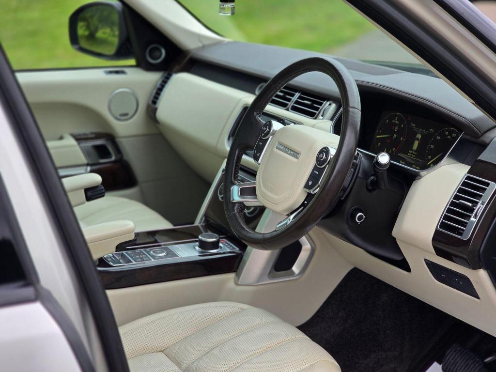 LAND ROVER RANGE ROVER 4.4 SD V8 Vogue SE 2016