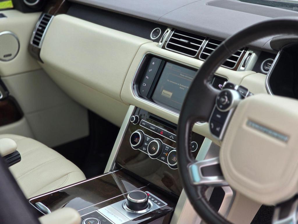 LAND ROVER RANGE ROVER 4.4 SD V8 Vogue SE 2016