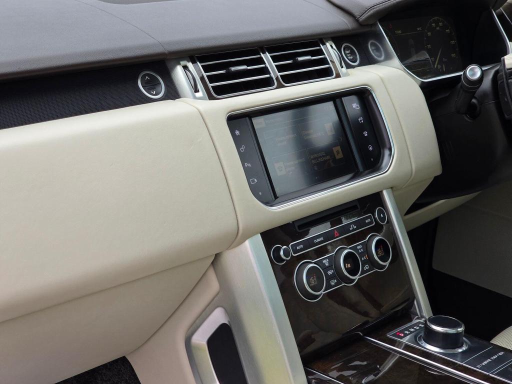 LAND ROVER RANGE ROVER 4.4 SD V8 Vogue SE 2016