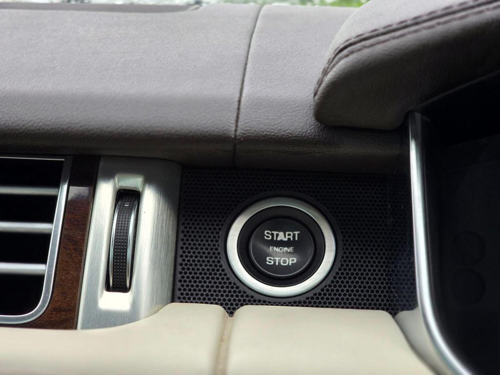 LAND ROVER RANGE ROVER 4.4 SD V8 Vogue SE 2016