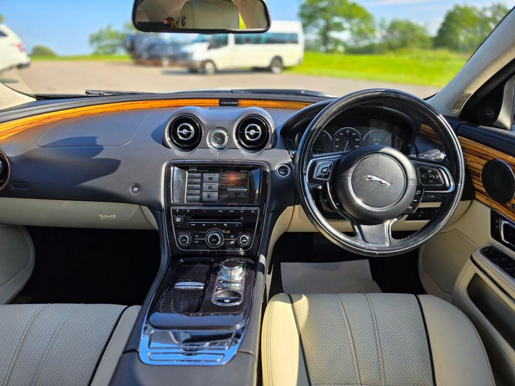 JAGUAR XJ 3.0 d V6 Portfolio 2014