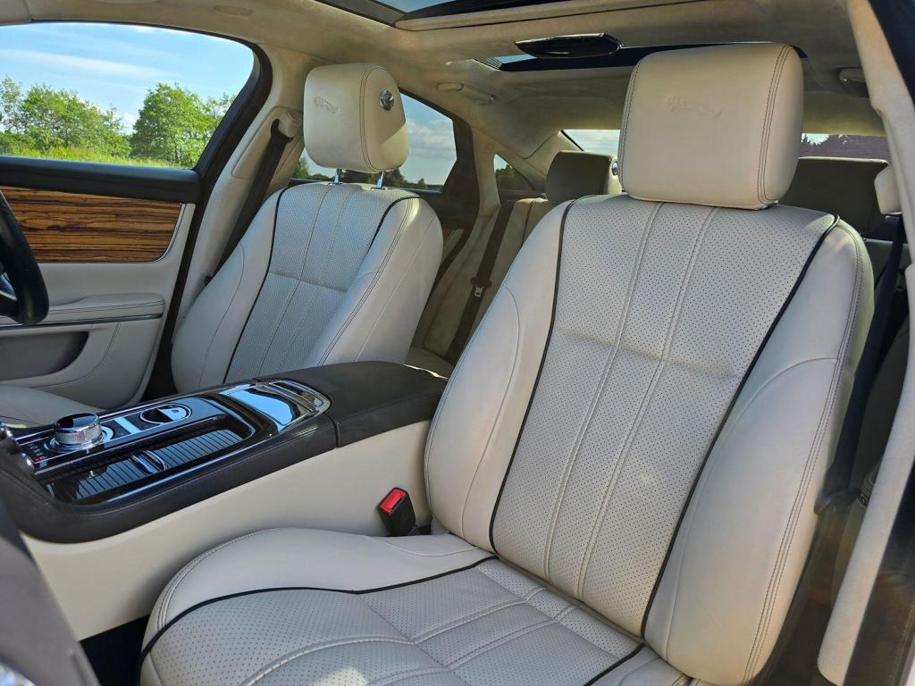 JAGUAR XJ 3.0 d V6 Portfolio 2014