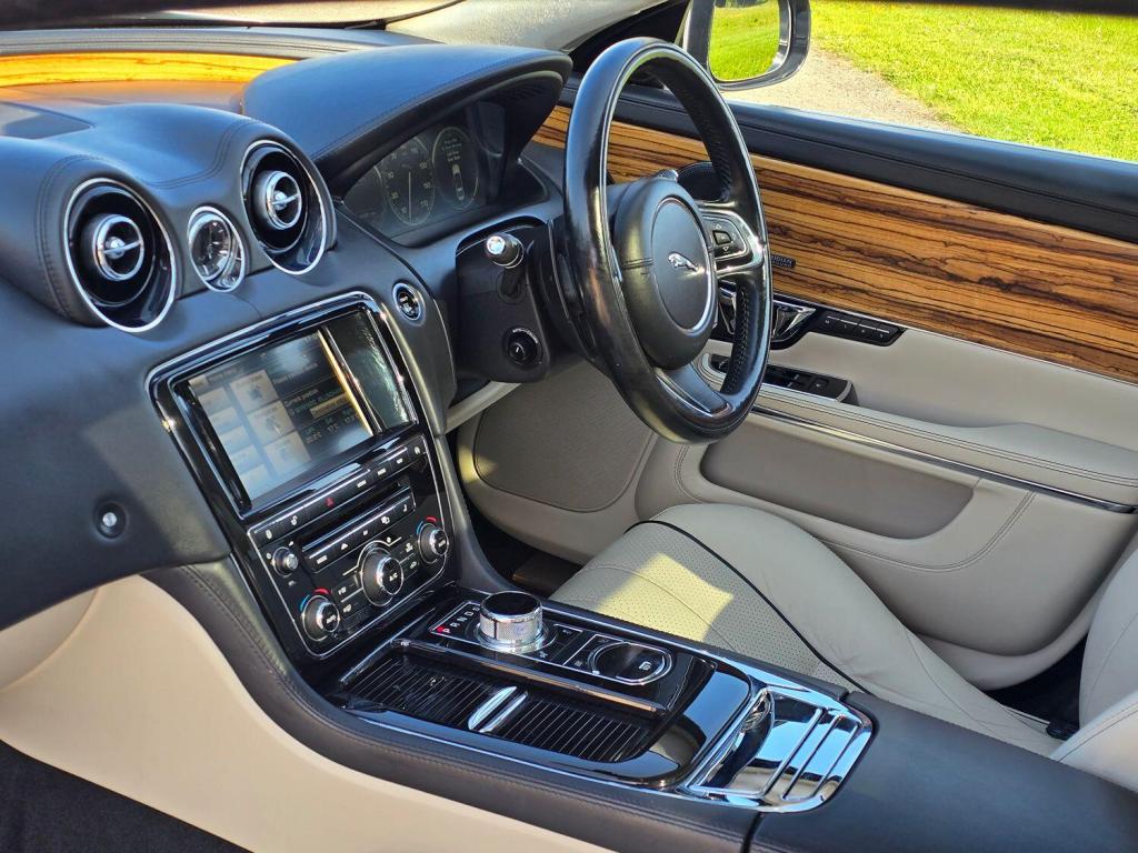 JAGUAR XJ 3.0 d V6 Portfolio 2014