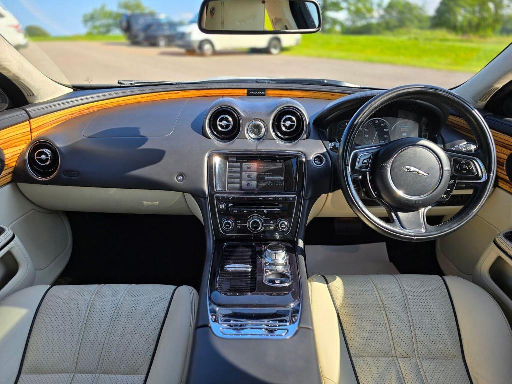 JAGUAR XJ 3.0 d V6 Portfolio 2014