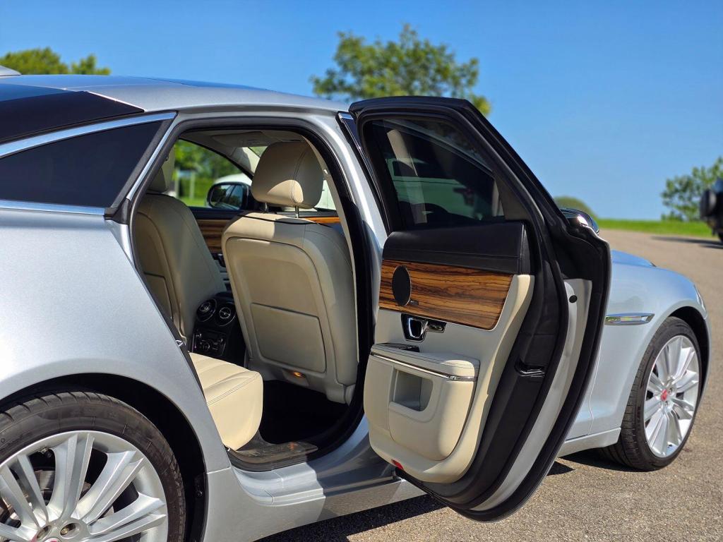 JAGUAR XJ 3.0 d V6 Portfolio 2014