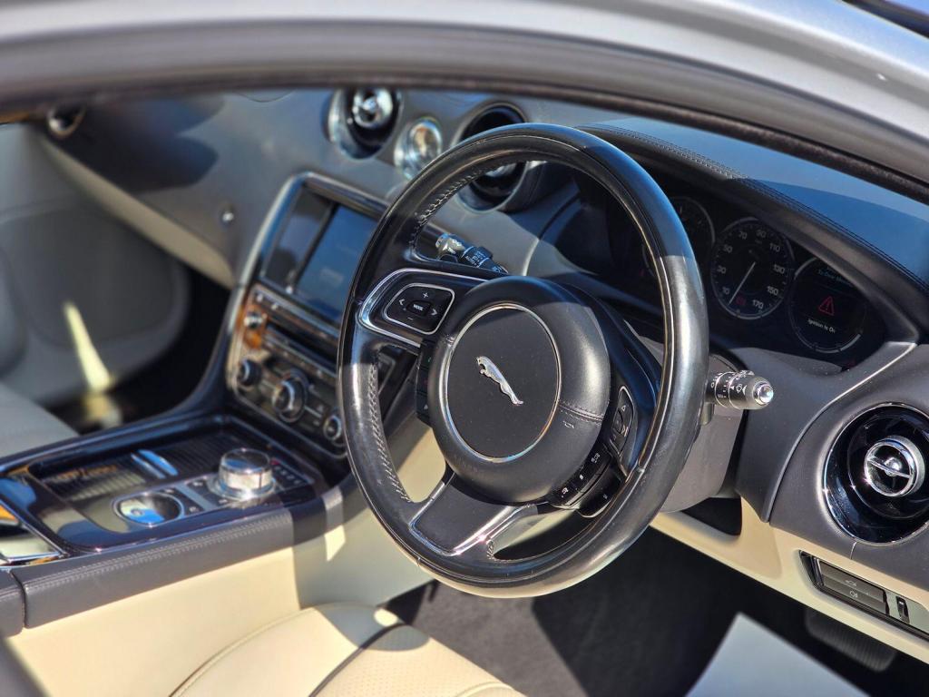 JAGUAR XJ 3.0 d V6 Portfolio 2014