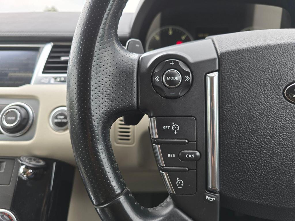 LAND ROVER RANGE ROVER SPORT 3.0 SD V6 HSE Black 2013