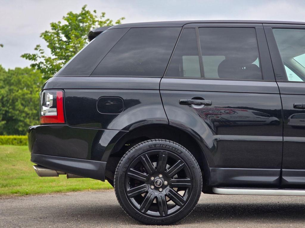 LAND ROVER RANGE ROVER SPORT 3.0 SD V6 HSE Black 2013