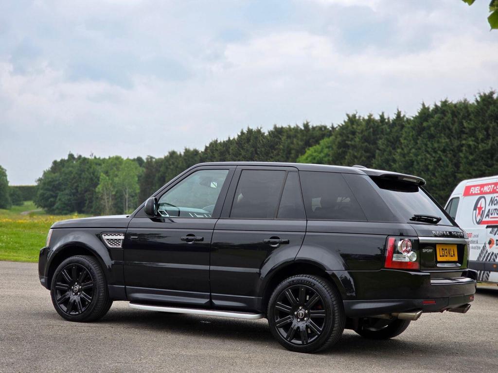 LAND ROVER RANGE ROVER SPORT 3.0 SD V6 HSE Black 2013