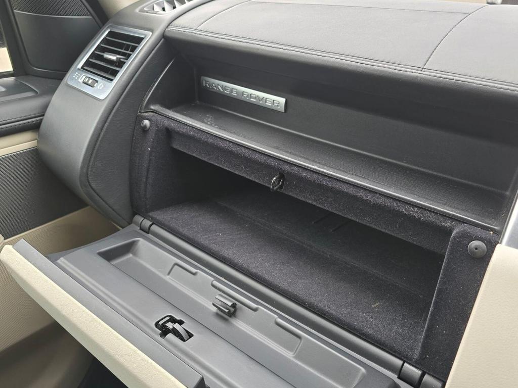 LAND ROVER RANGE ROVER SPORT 3.0 SD V6 HSE Black 2013