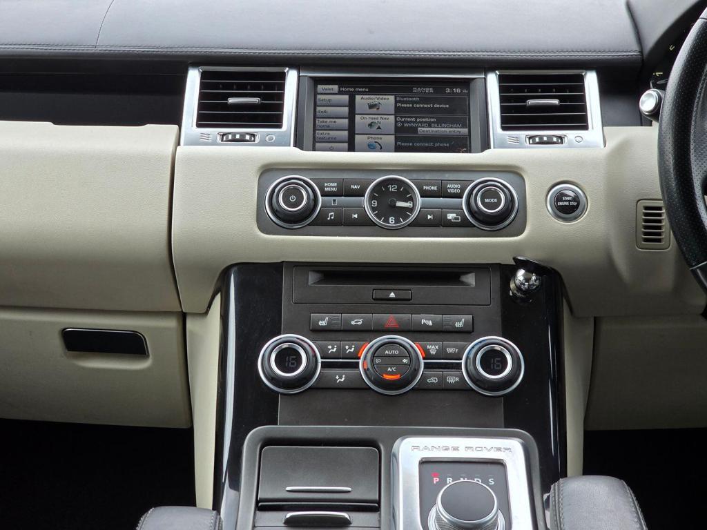 LAND ROVER RANGE ROVER SPORT 3.0 SD V6 HSE Black 2013