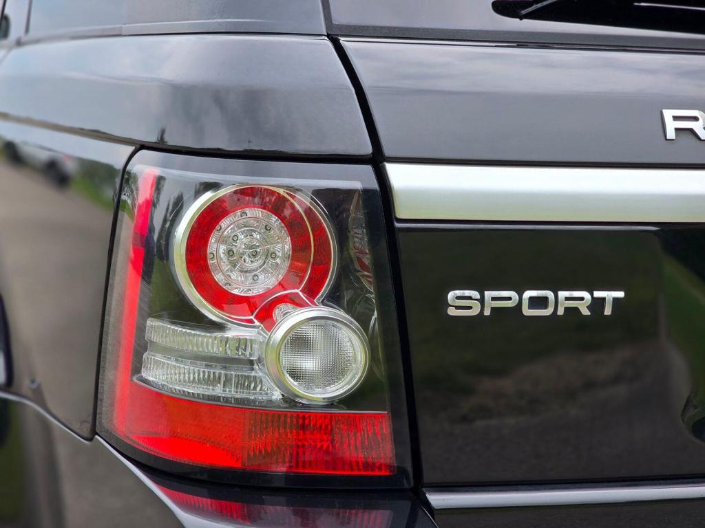 LAND ROVER RANGE ROVER SPORT 3.0 SD V6 HSE Black 2013