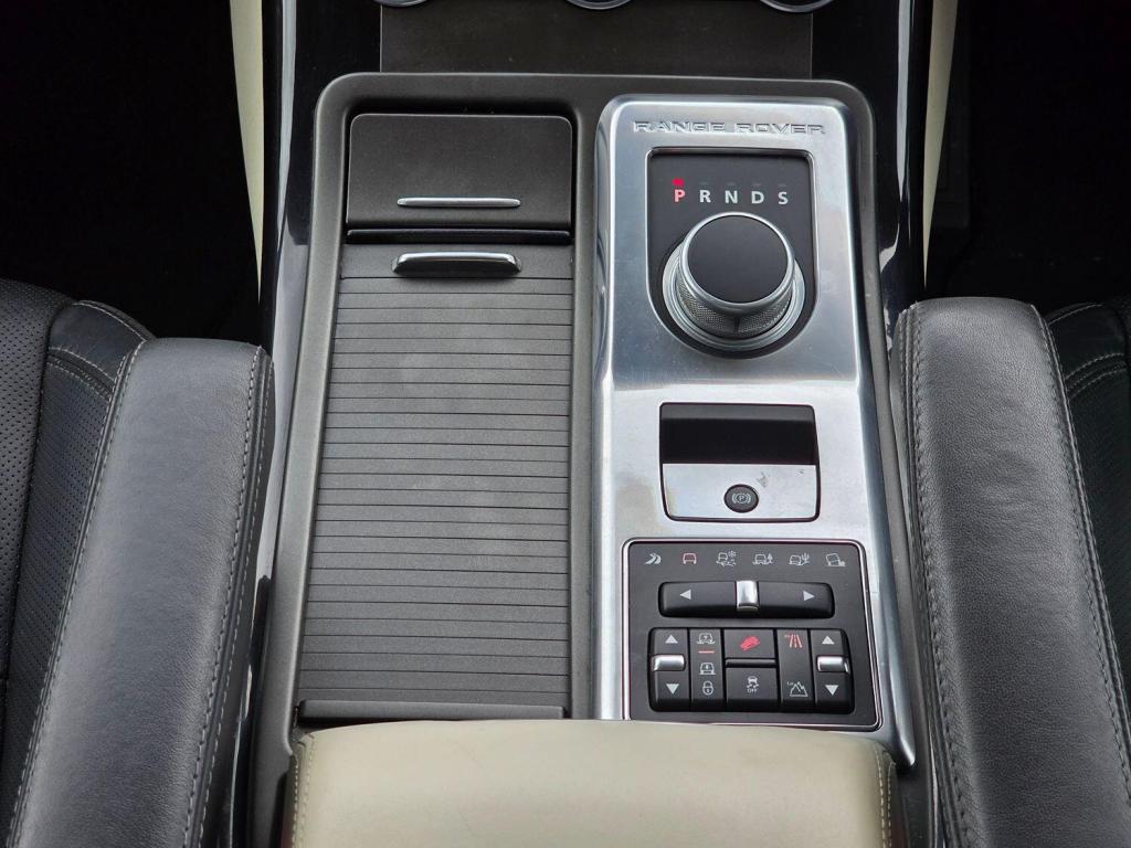 LAND ROVER RANGE ROVER SPORT 3.0 SD V6 HSE Black 2013