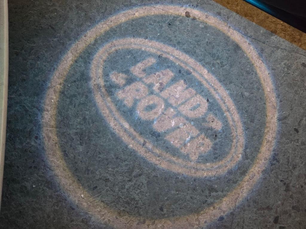 LAND ROVER RANGE ROVER SPORT 3.0 SD V6 HSE Black 2013