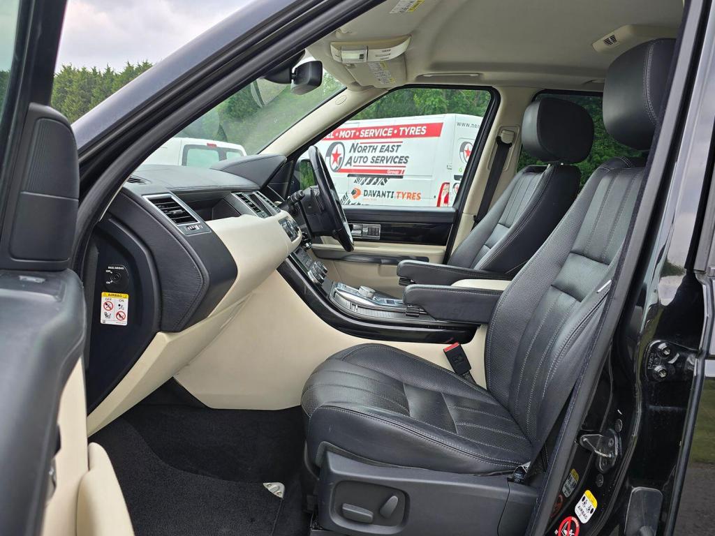 LAND ROVER RANGE ROVER SPORT 3.0 SD V6 HSE Black 2013