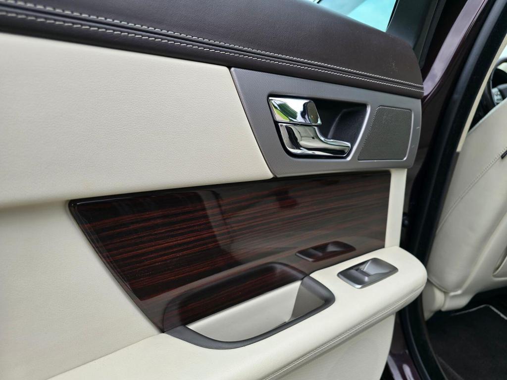 JAGUAR XF 3.0 d V6 Portfolio 2010