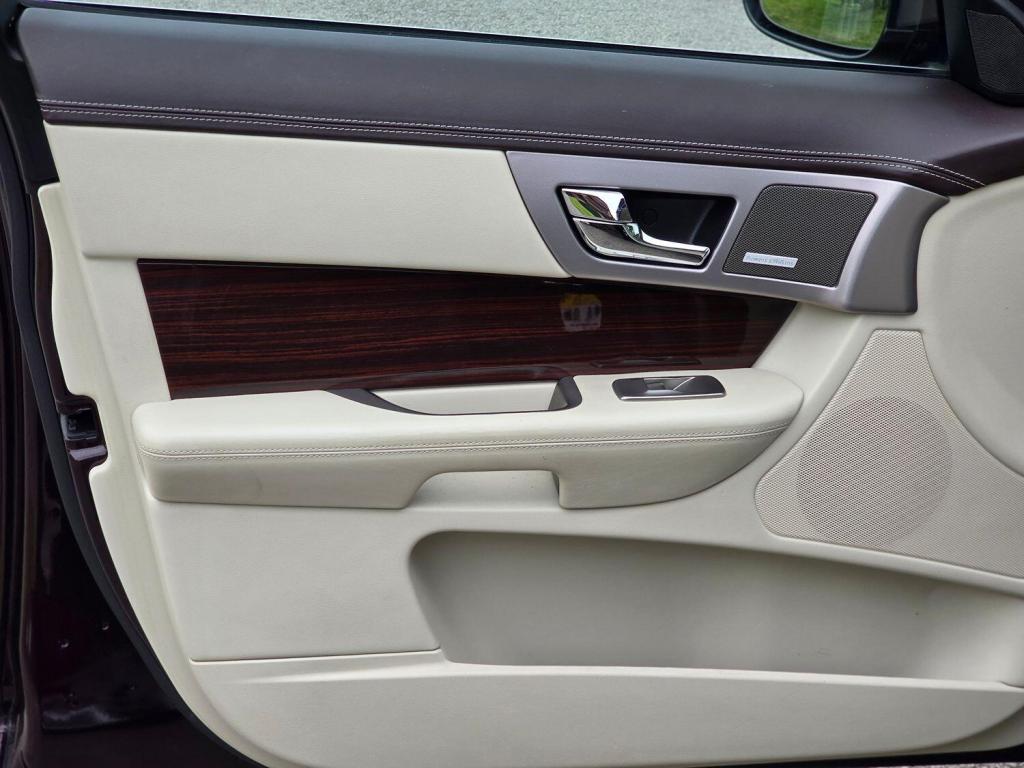 JAGUAR XF 3.0 d V6 Portfolio 2010