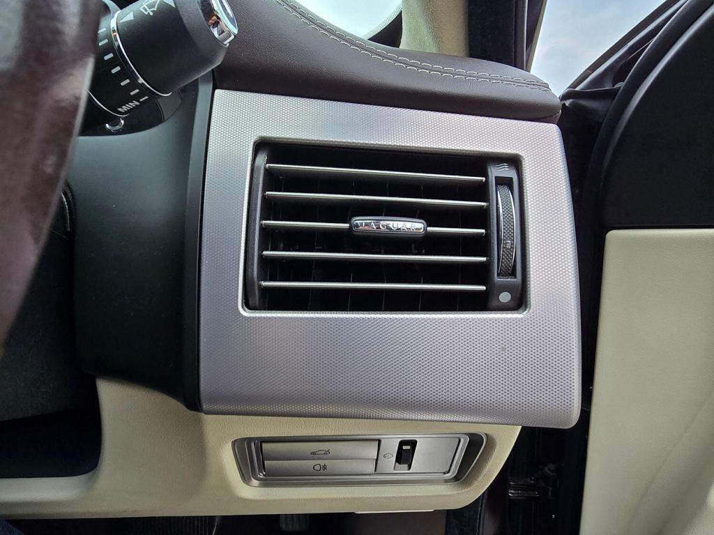 JAGUAR XF 3.0 d V6 Portfolio 2010