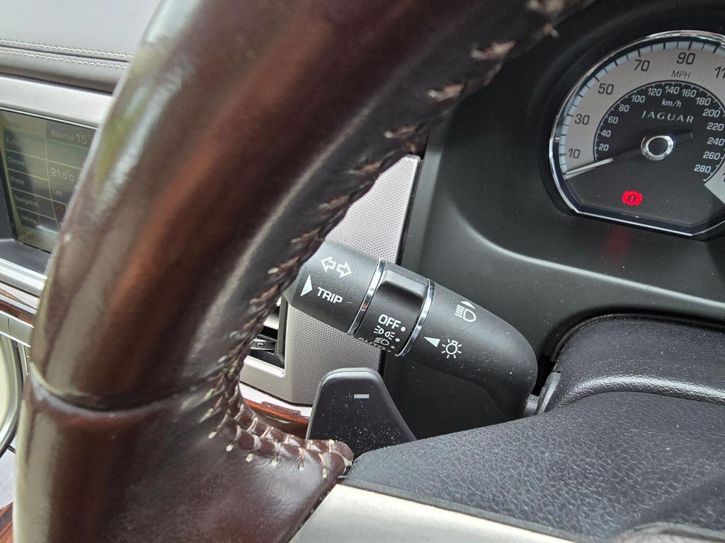 JAGUAR XF 3.0 d V6 Portfolio 2010