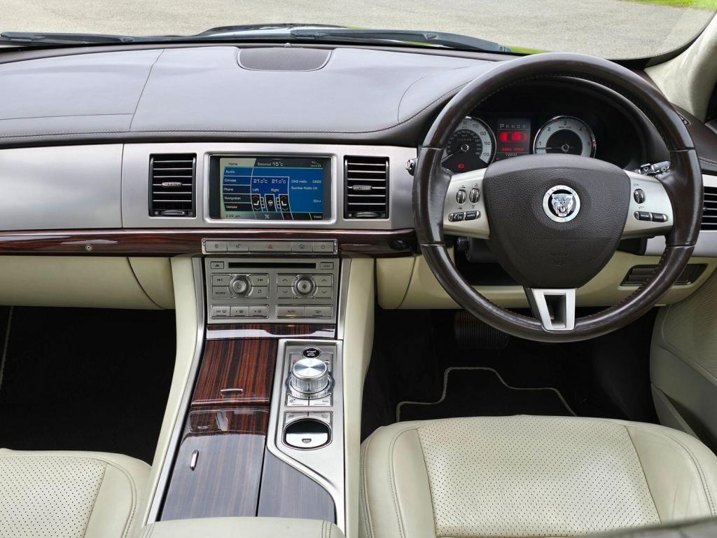 JAGUAR XF 3.0 d V6 Portfolio 2010