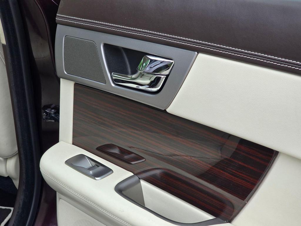 JAGUAR XF 3.0 d V6 Portfolio 2010