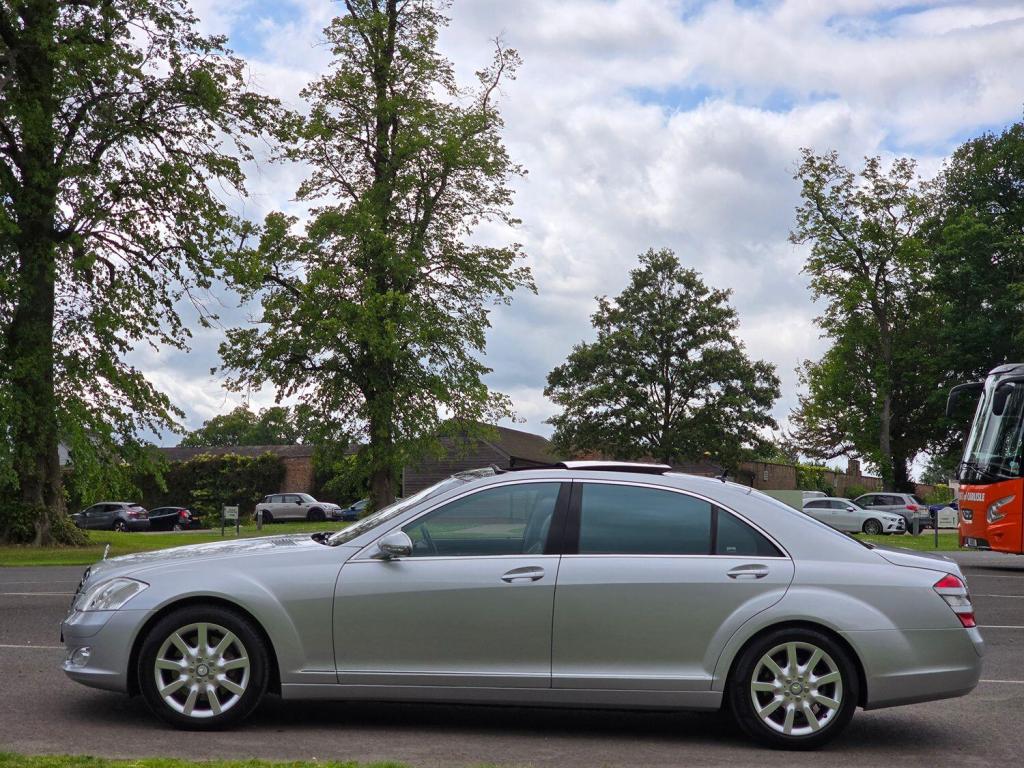 MERCEDES-BENZ S CLASS 5.5 S500 V8 2006