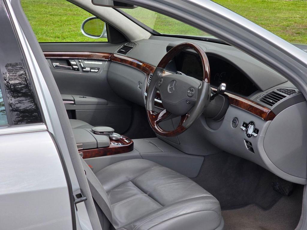 MERCEDES-BENZ S CLASS 5.5 S500 V8 2006