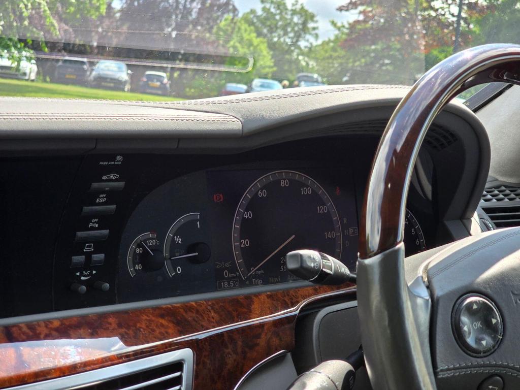 MERCEDES-BENZ S CLASS 5.5 S500 V8 2006