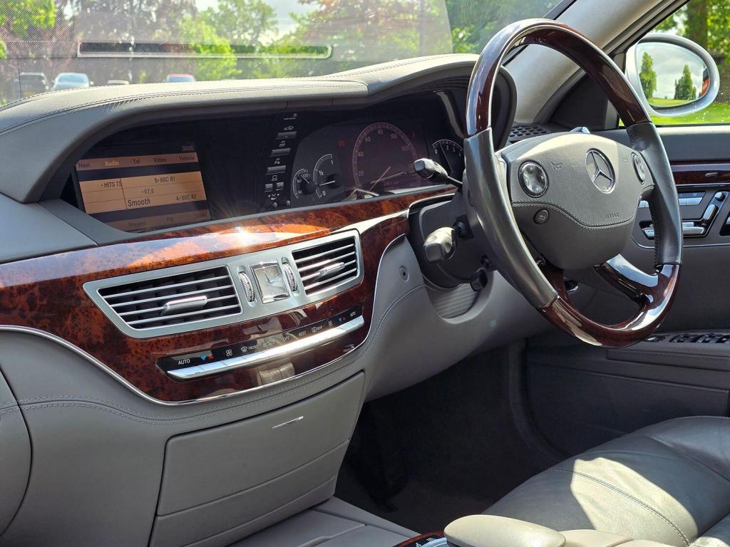 MERCEDES-BENZ S CLASS 5.5 S500 V8 2006