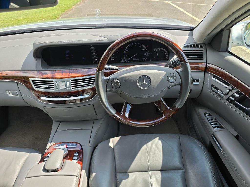 MERCEDES-BENZ S CLASS 5.5 S500 V8 2006