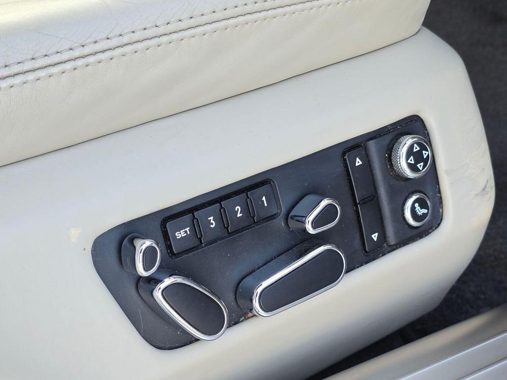 BENTLEY FLYING SPUR  2006