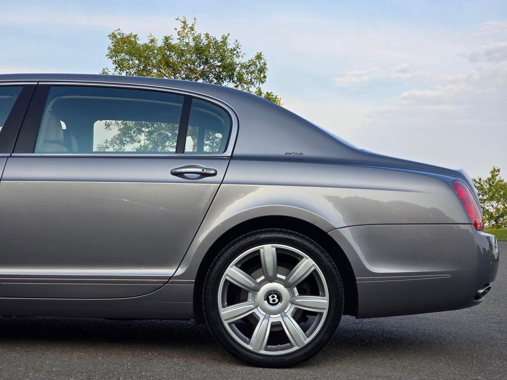 BENTLEY FLYING SPUR  2006