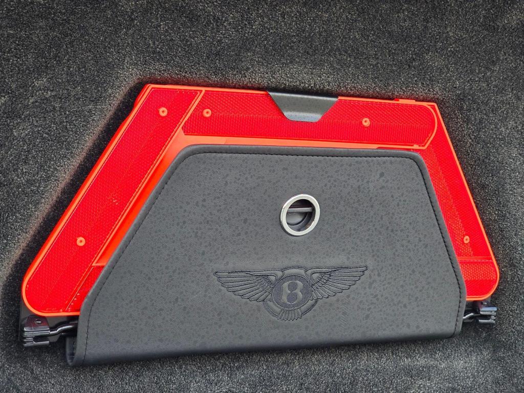 BENTLEY FLYING SPUR  2006