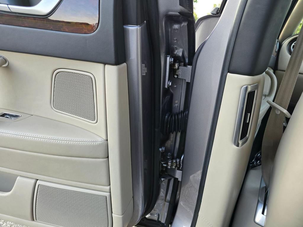 BENTLEY FLYING SPUR  2006