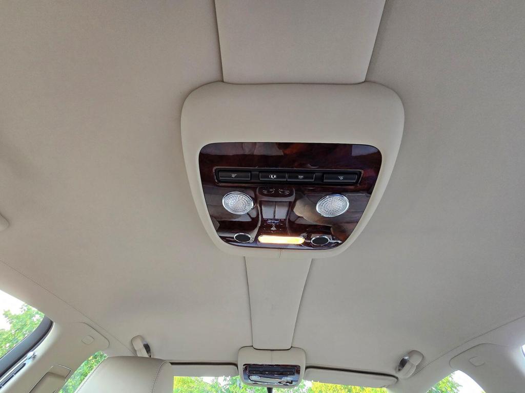 BENTLEY FLYING SPUR  2006