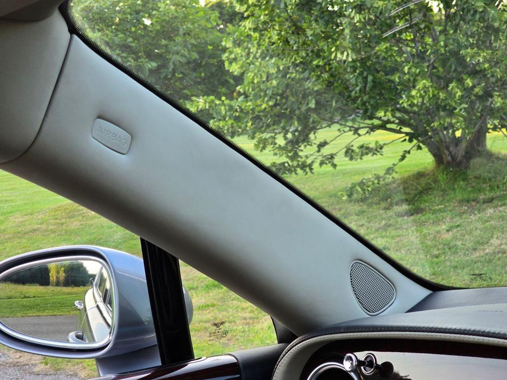 BENTLEY FLYING SPUR  2006