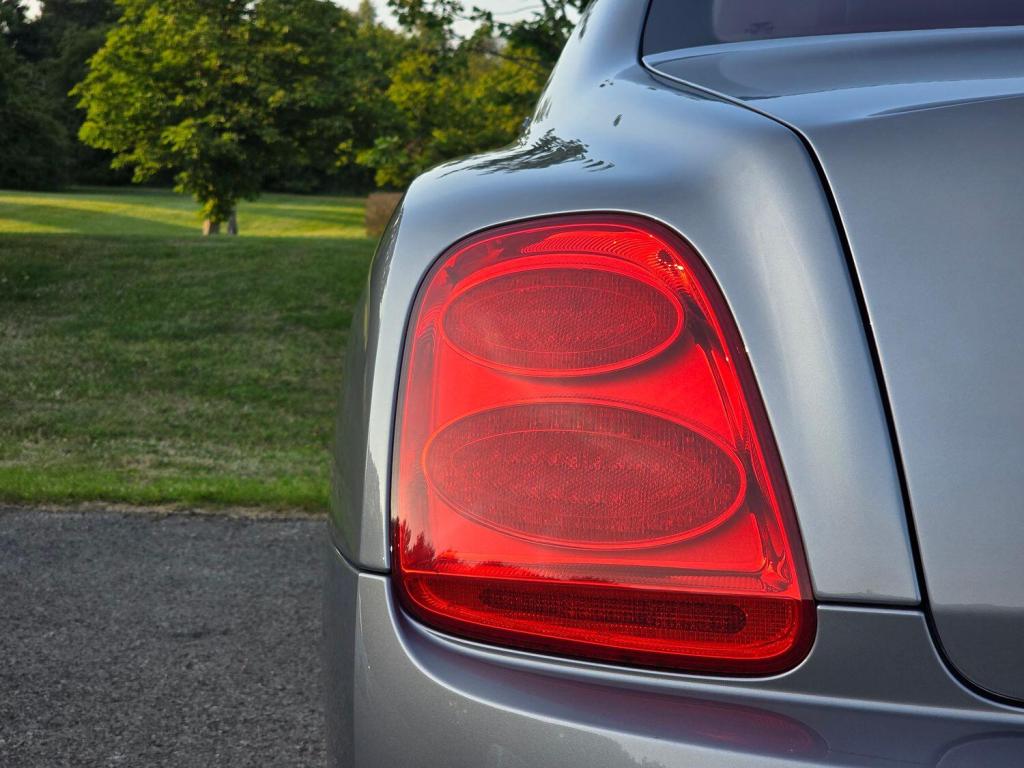BENTLEY FLYING SPUR  2006