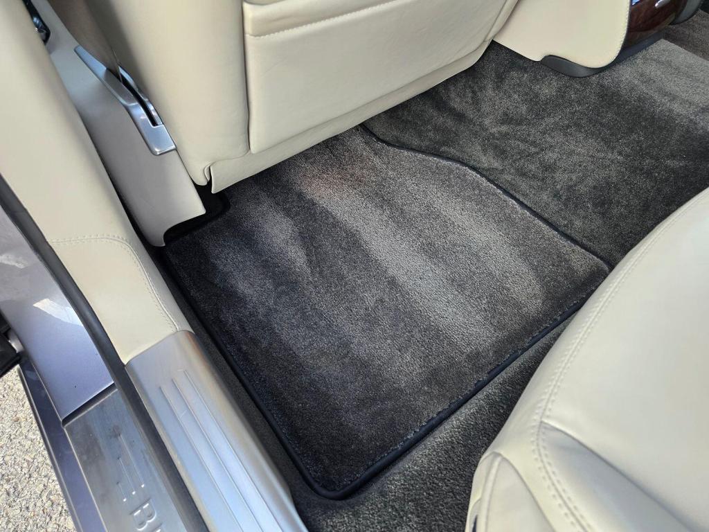 BENTLEY FLYING SPUR  2006