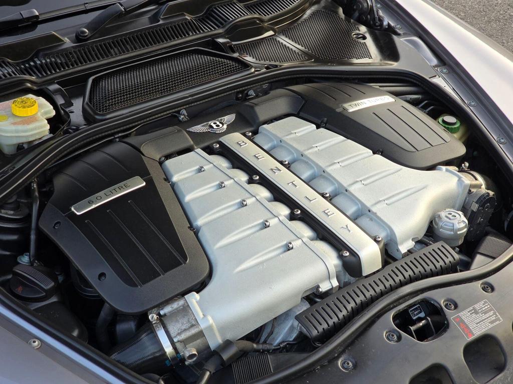 BENTLEY FLYING SPUR  2006