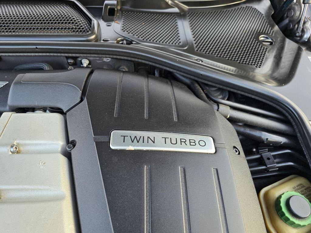 BENTLEY FLYING SPUR  2006