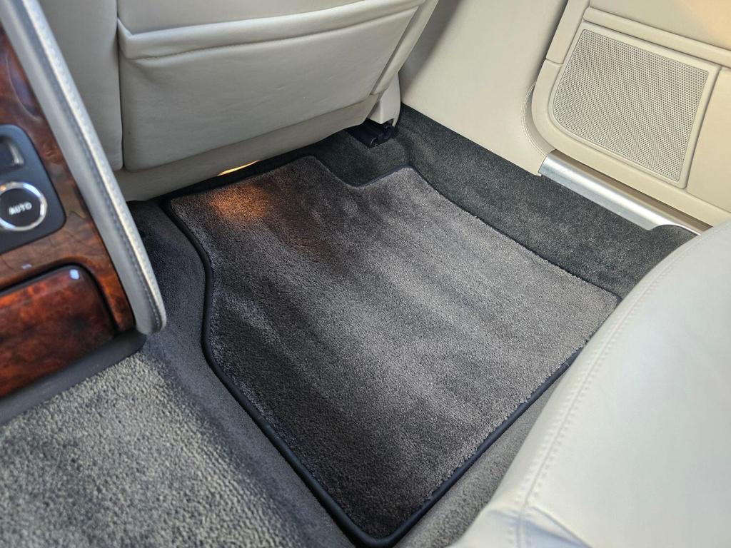 BENTLEY FLYING SPUR  2006