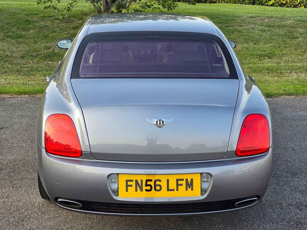 BENTLEY FLYING SPUR  2006