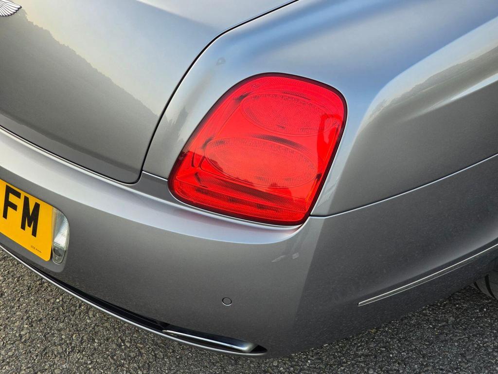 BENTLEY FLYING SPUR  2006