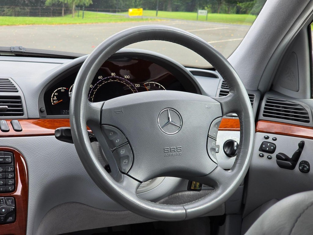 MERCEDES-BENZ S CLASS 3.2 S320 2001