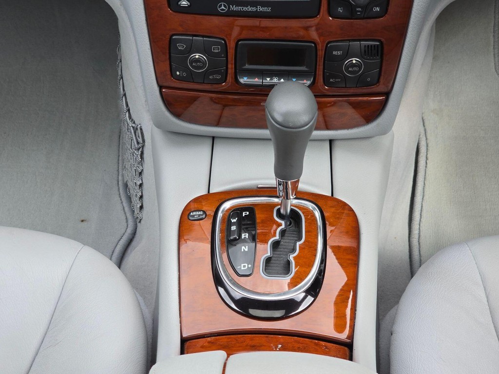 MERCEDES-BENZ S CLASS 3.2 S320 2001