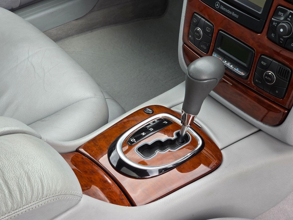 MERCEDES-BENZ S CLASS 3.2 S320 2001