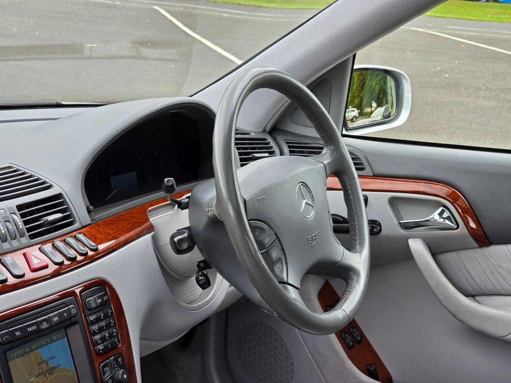 MERCEDES-BENZ S CLASS 3.2 S320 2001