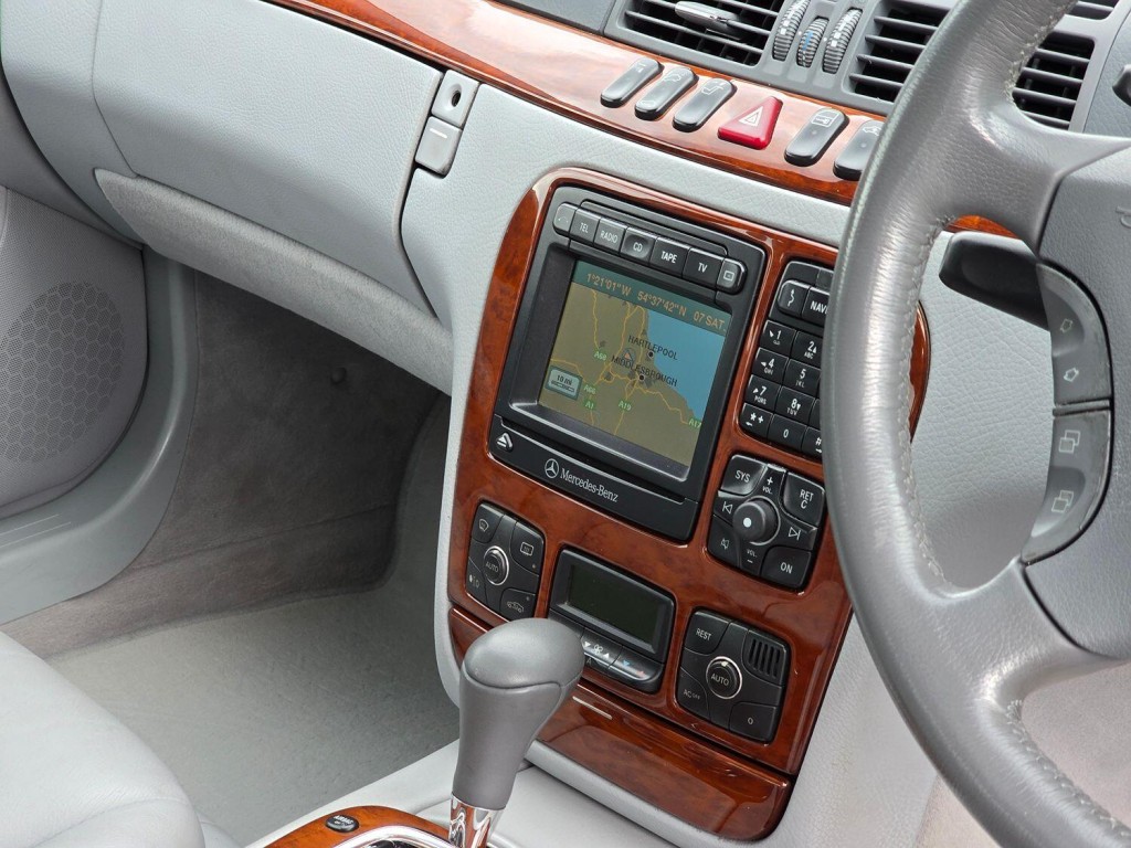 MERCEDES-BENZ S CLASS 3.2 S320 2001