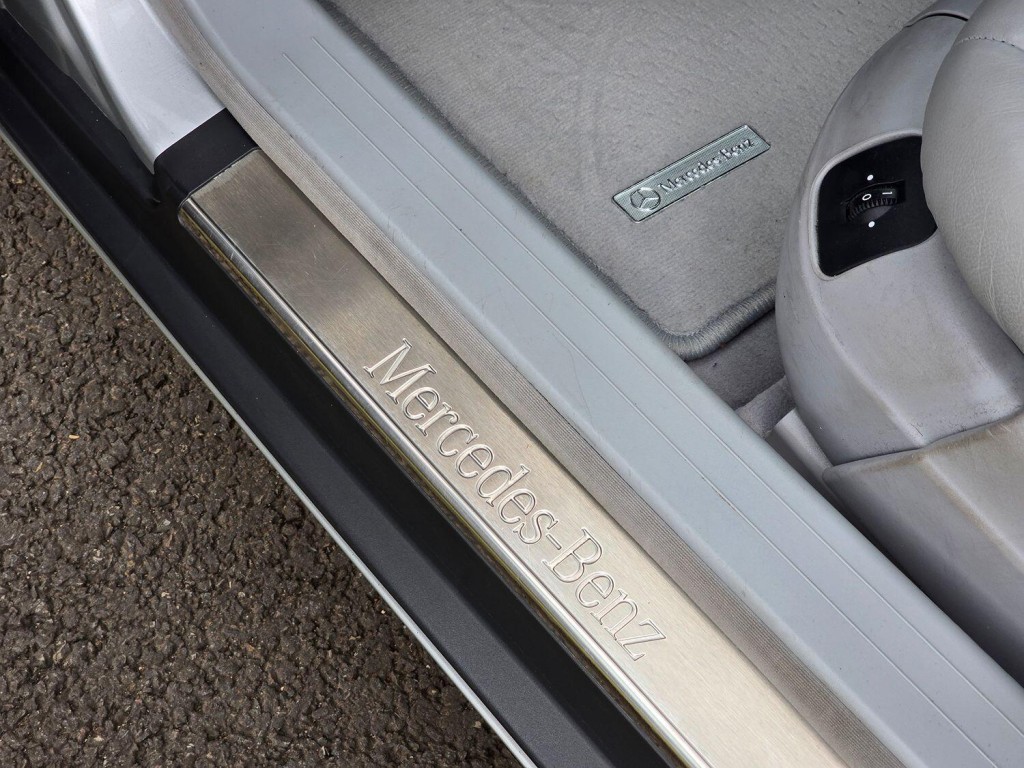 MERCEDES-BENZ S CLASS 3.2 S320 2001